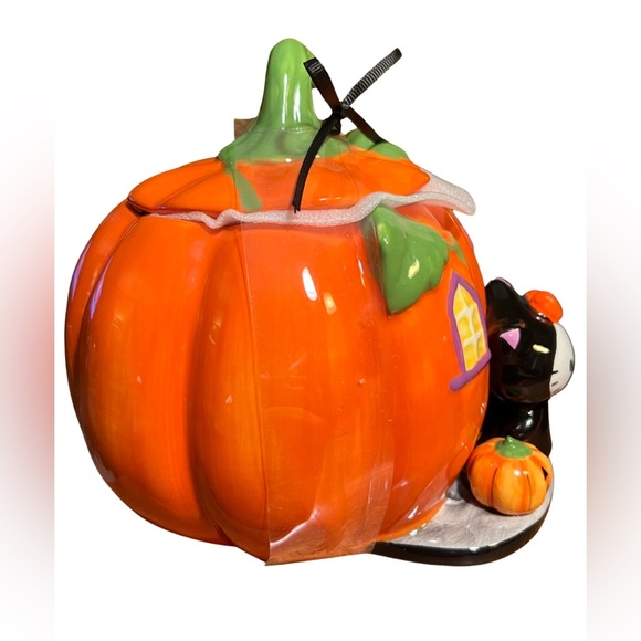 Hello Kitty Clearance Price is Firm! Blue Sky Design Halloween Pumpkin House - Picture 3 of 8